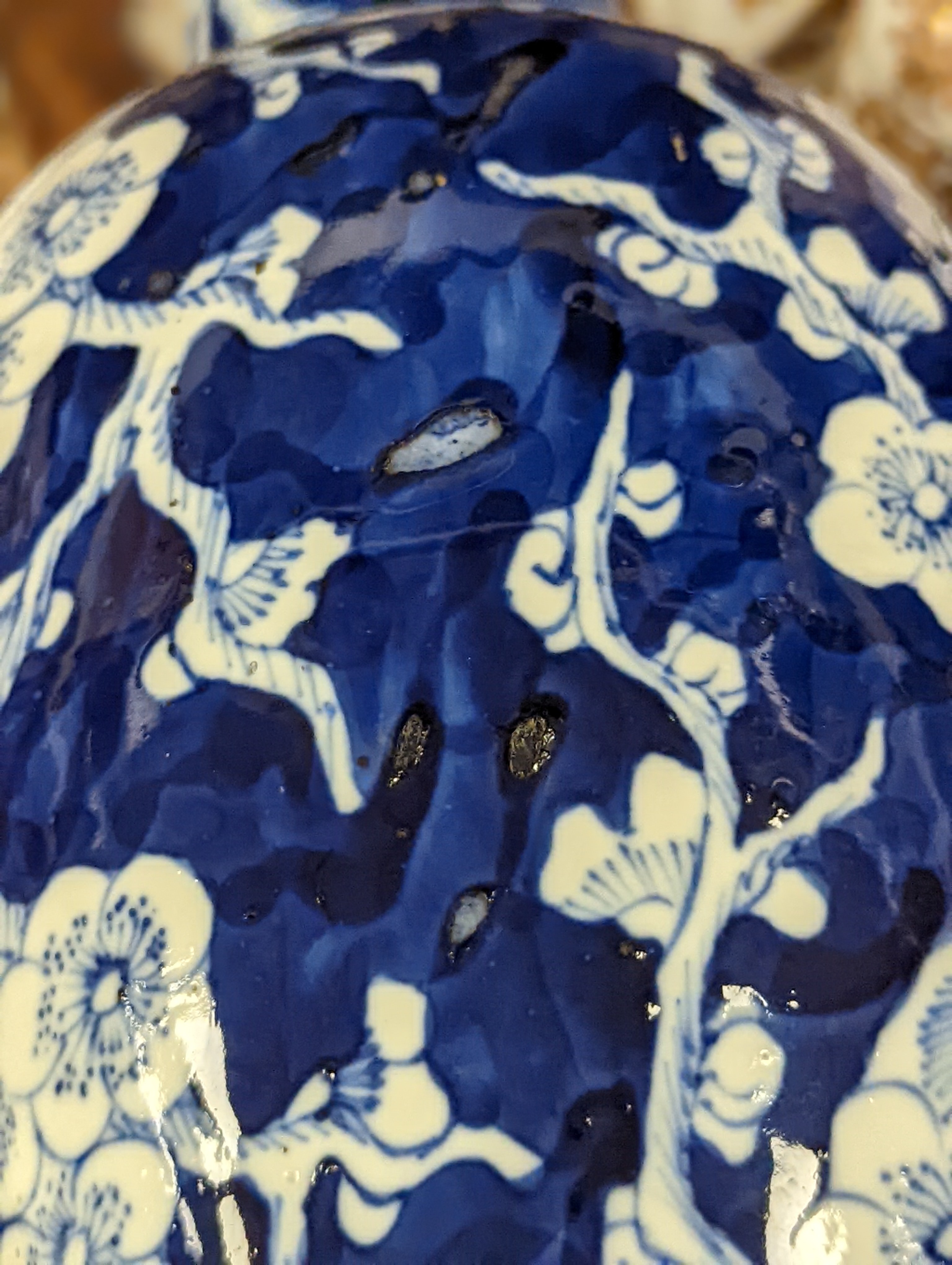 A pair of Chinese blue and white vases and eleven jars, six with covers., Vase and matching cover 28 cms high.